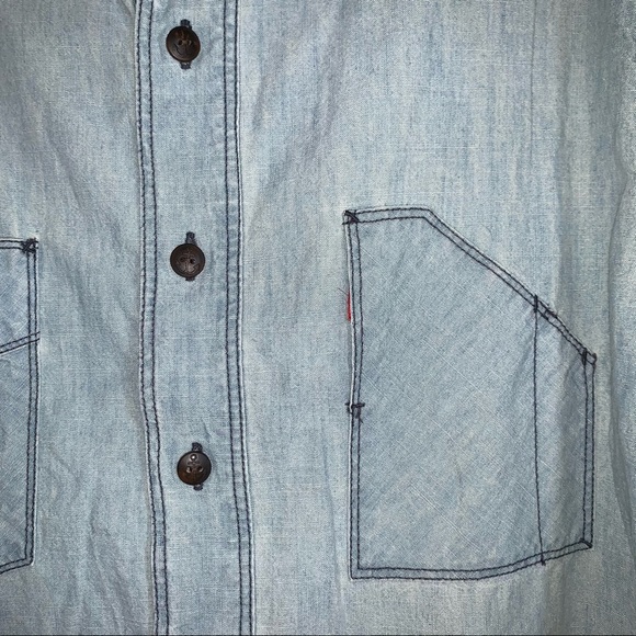 Men’s Levi’s long sleeve denim button down shirt - Picture 4 of 12